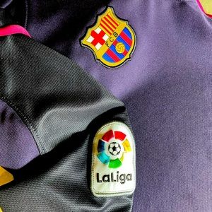 FCB futbol club Barcelona soccer Jersey. Boys size medium purple